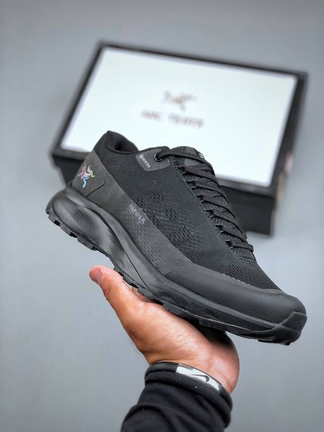 T Arcteryx Konseal Lt W 始祖鸟此款鞋采用近几年比较流行的版型设计，外观时尚大气，鞋底采用耐磨的材质，穿上它，让您在平时生活和工作中都会感