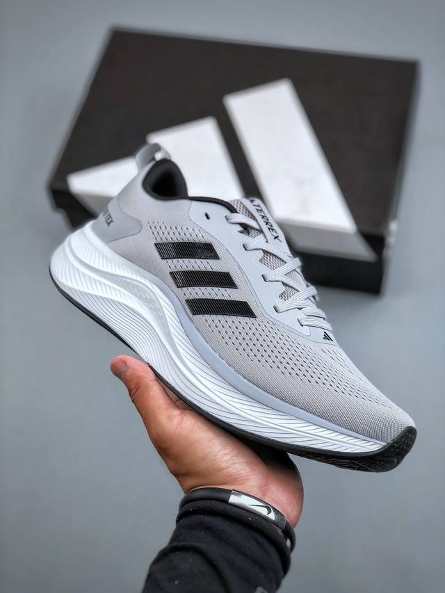 Adidas Terrex Gore-Tex 阿迪达斯 系带缓震轻质舒适百搭运动鞋 货号:D68976尺码：36-45