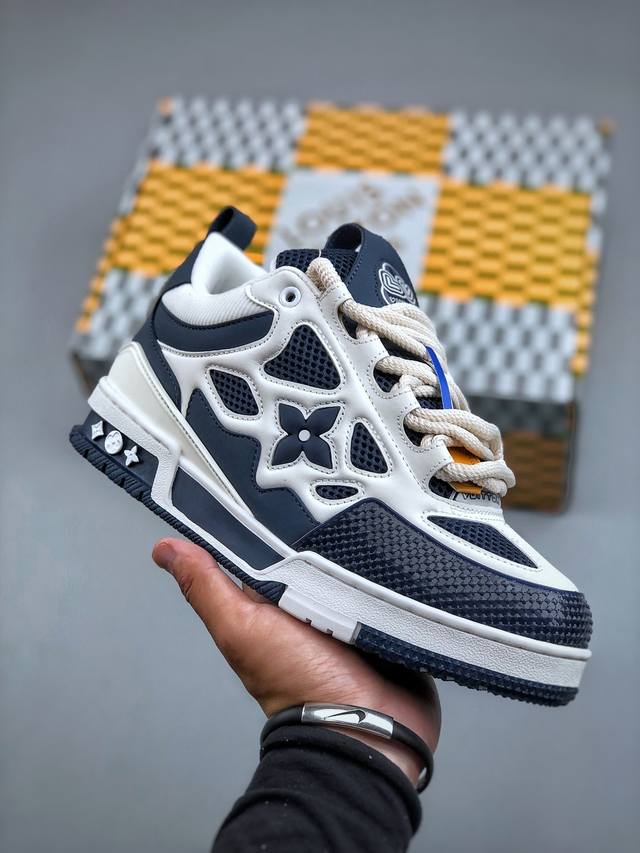 Louis Vuitton Trainer Sneaker Low Lv路易威登低帮板鞋 正确一致Tpr光泽组合鞋底 耐弯折滴塑支持片 原版购入历时近两个月开发