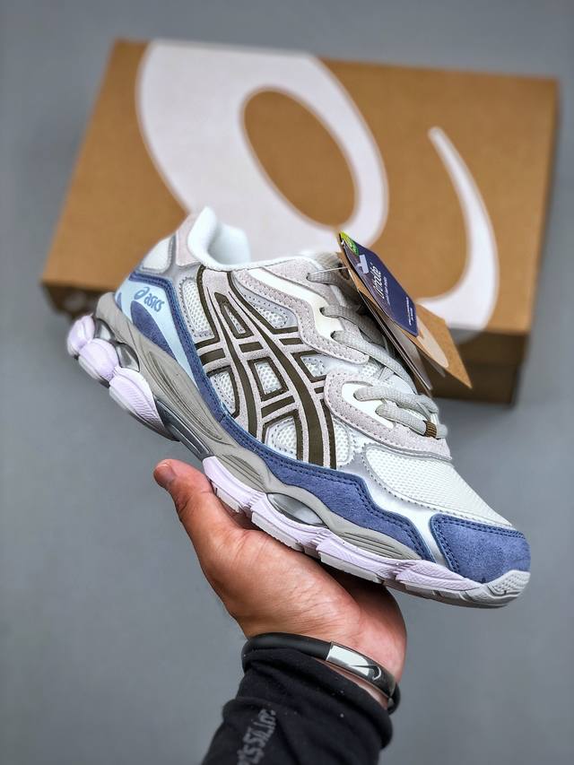 Asics Gel-Nyc 亚瑟士 透气网眼鞋面 配合部分合成革材质 采用全新Ahar+橡胶材质 更加耐磨货号:1203A953-100尺码:36-47 半