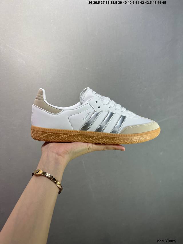 Adidas Original Samba Og 复古经典轻便板鞋 这款桑巴鞋展示了高质量的工艺 带有装饰的超锁缝制和无缝的手感 柔软、柔软的皮革造型和标志性的