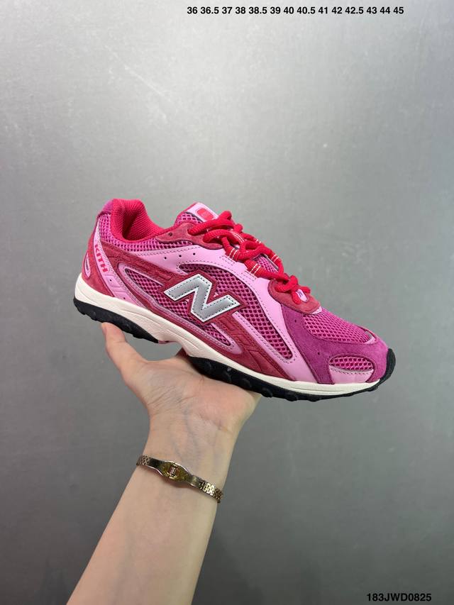 公司级New Balance 204L 薄底鞋 薄底皮质鞋带德训Miu系 减震耐磨包裹性支撑轻便 低帮 生活休闲鞋 轻盈脚感质感兼具 鞋身搭载Eva科技中底,适