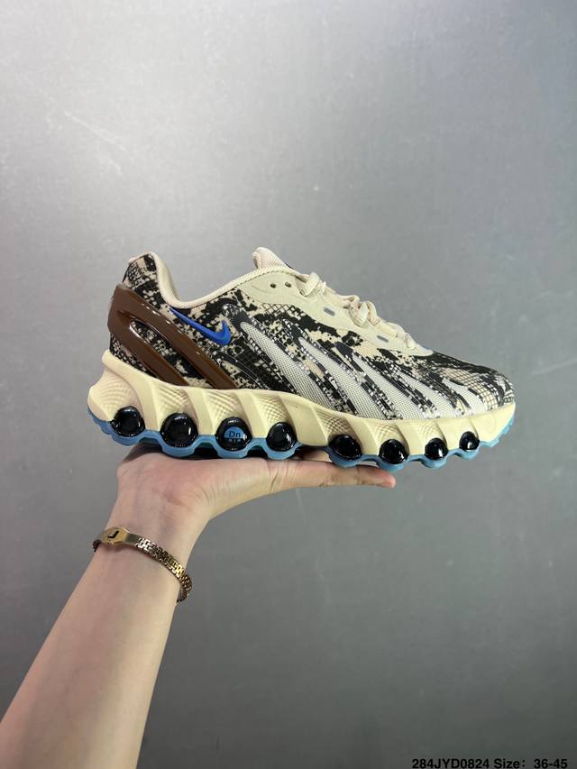 公司级Nike Air Max Dn8 全掌科技气垫 缓震运动跑鞋 Dn8的核心亮点在于其八腔气垫结构 根据不同部位设定的气压值专为行走设计 提供卓越的舒适感