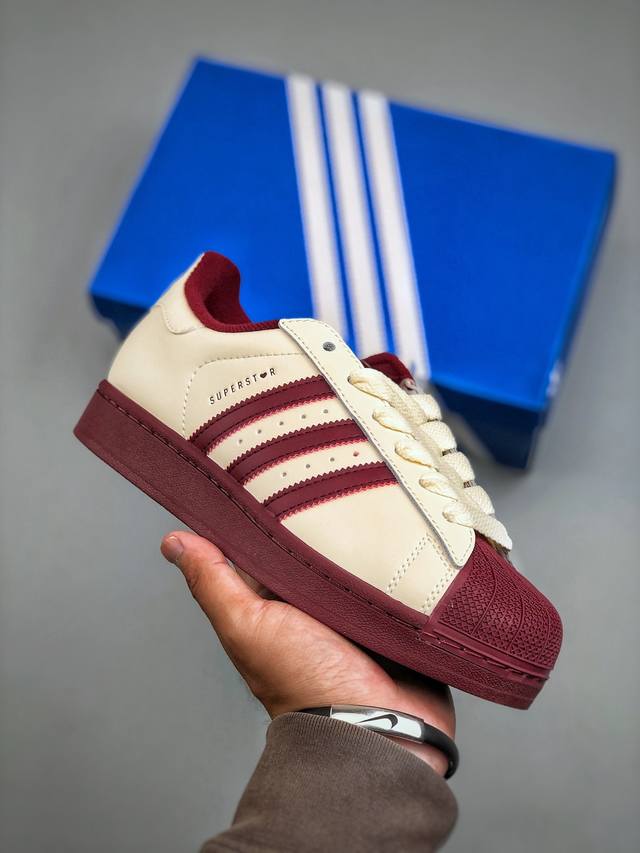 Adidas Originals Superstar Ii 阿迪达斯 三叶草 贝壳头低帮经典百搭休闲运动板鞋 货号Kj6981 尺码：35-45 半