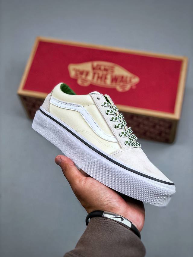 Vans Premium Old Skool 高阶系列 ， 范斯官方新款 重回复古街头巅峰 鞋面采用麂皮搭配帆布材质打造 质感拉满 从鞋型和贴合度方面重塑鞋款