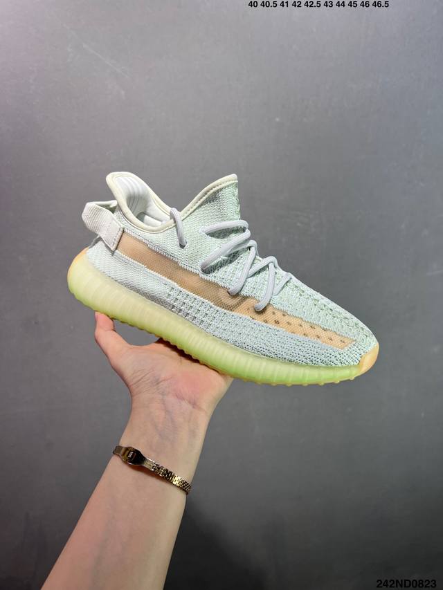 特价阿迪达斯 Adidas 阿迪椰子350V2 美洲限定 货号：Eg7490 尺码：36 36.5 37 38 38.5 39 40 40.5 41 42 42