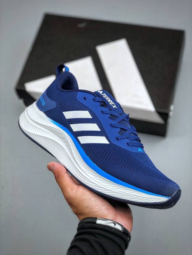 Adidas Terrex Gore-Tex 阿迪达斯 系带缓震轻质舒适百搭运动鞋 货号:D68975 尺码：36-45