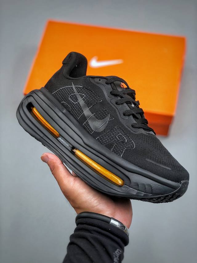 Nike Vomero Premium 舒适减震防滑 低帮跑步鞋 Hq2050 305 尺码：36-46 半