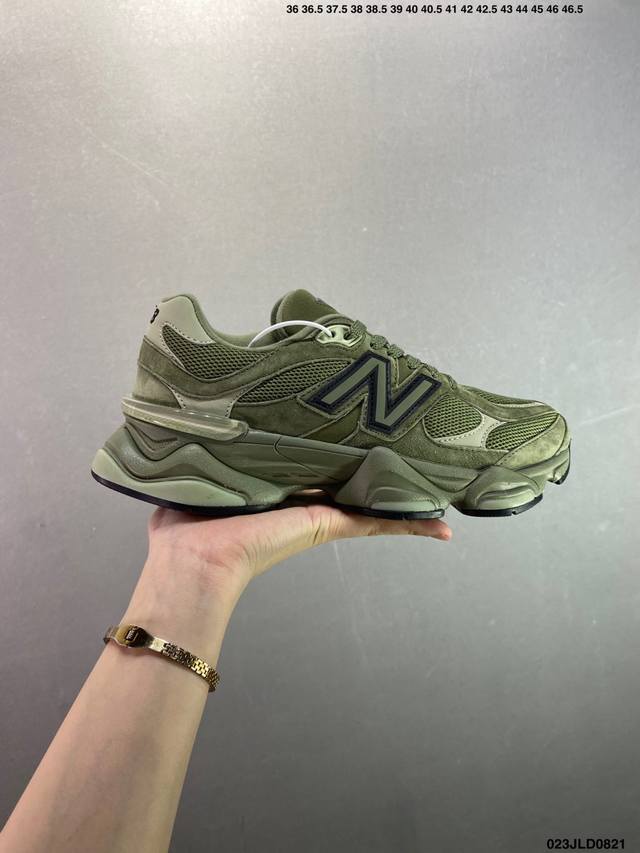 公司级Joe Freshgoods X New Balance Nb9060 联名款 复古休闲运动慢跑鞋 鞋款灵感源自设计师本人对夏日的怀日回忆。鞋面大身由空间