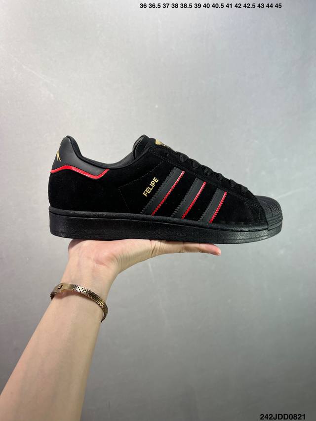 阿迪达斯 三叶草Adidas Originals Superstar 经典贝壳头系列低帮百搭休闲运动板鞋 货号： Jr7831 尺码：35 36 36.5 37