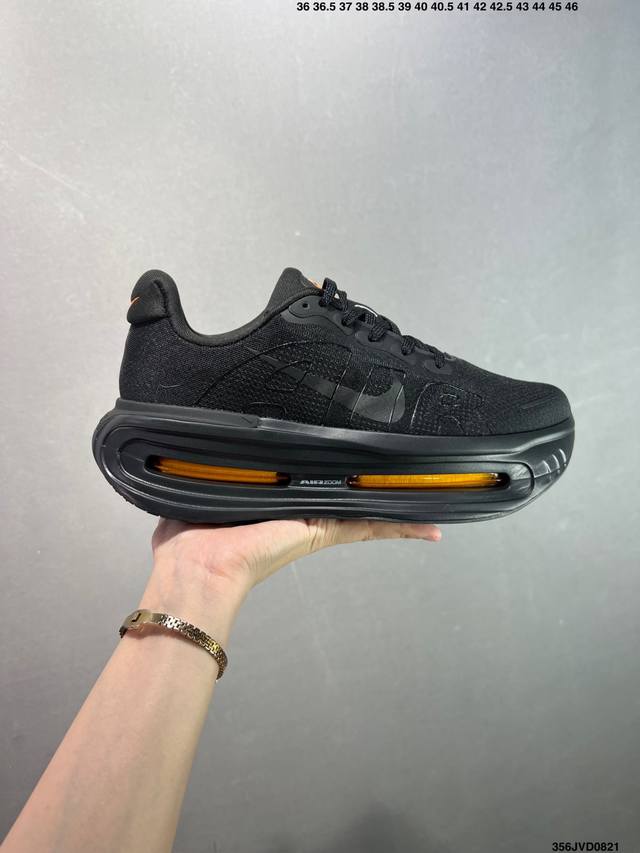 公司级Nike Vomero Premium 耐克 舒适减震防滑 低帮跑步鞋 全掌Reactx泡绵中底 前掌和后跟还配备了Air Zoom气垫单元 据说跑起来更