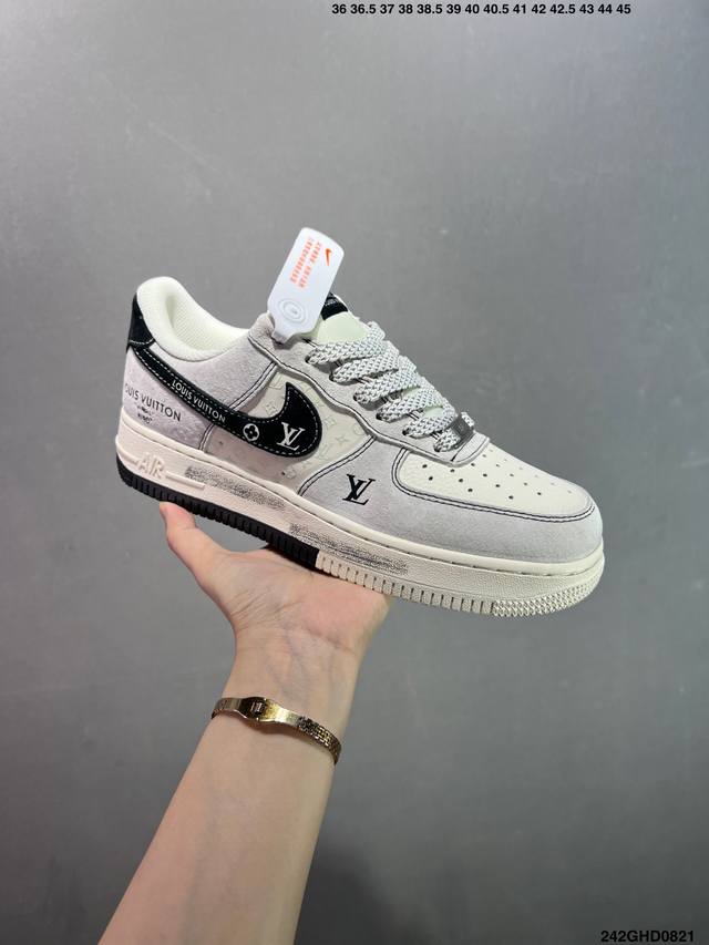 公司级Nk Air Force 1′07 Low 空军一号低帮百搭休闲运动板鞋 Cs5288-028 柔软、弹性十足的缓震性能和出色的中底设计 横跨复古与现代的
