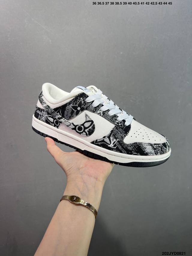 公司级Aj1倒勾Travis Scott X Air Jordan 1 ” Reverse Mocha “ Aj1乔1 Ts 闪电 联名倒钩 低帮文化篮球鞋 完