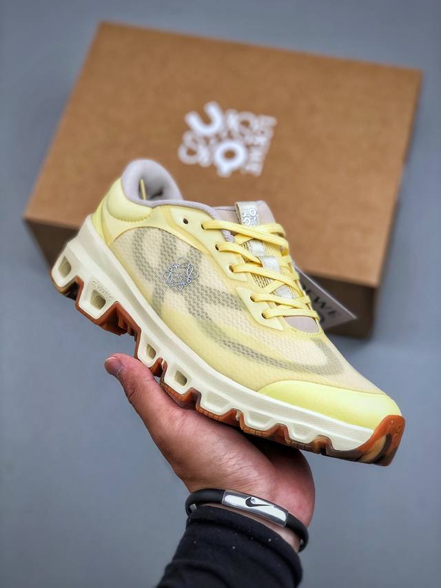 On昂跑 Cloudventure Loewe 2系列低帮轻量舒适多功能休闲运动鞋采用工程飞织网布组合再生聚酯纤维鞋面材质搭载独家隐藏速度中板 镂空Cloudt