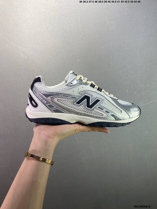 公司级New Balance 204L 薄底鞋 薄底皮质鞋带德训Miu系 减震耐磨包裹性支撑轻便 低帮 生活休闲鞋 轻盈脚感质感兼具 鞋身搭载Eva科技中底,适
