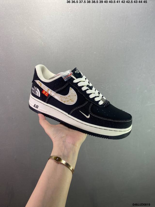 Nike Air Force 1 Low 07 原楦头原纸板 打造纯正低帮空军版型 专注外贸渠道 全掌内置蜂窝气垫 原盒配件 原厂中底钢印、拉帮完美 官方货号：