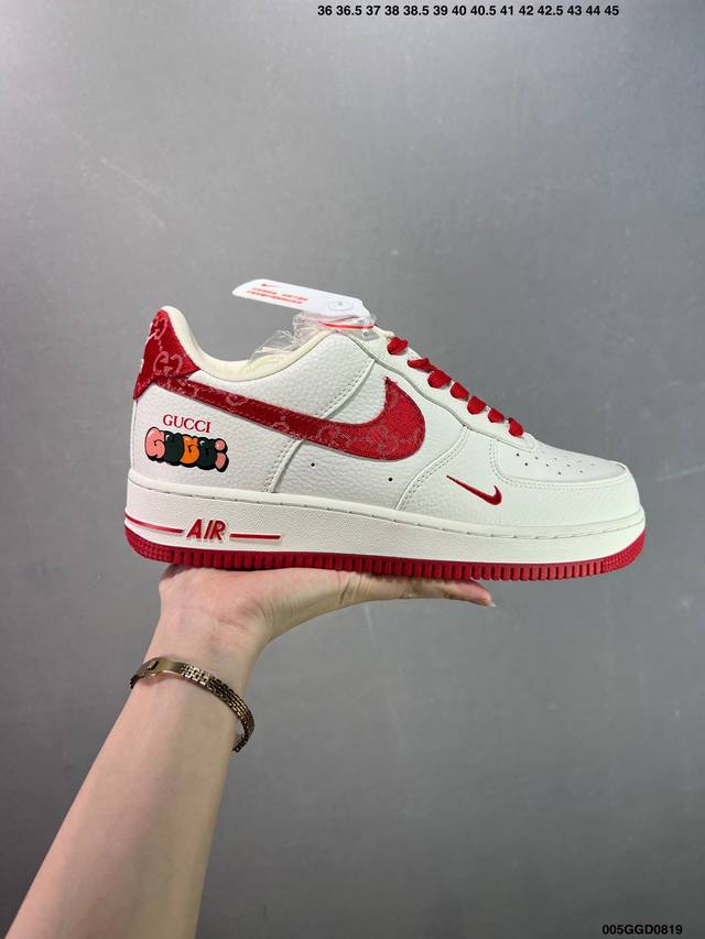 公司级Nike Air Force 1 Low 联名 原楦头原纸板 打造纯正空军版型 专注外贸渠道 全掌内置蜂窝气垫 原盒配件 原厂中底钢印、拉帮完美 官方货号
