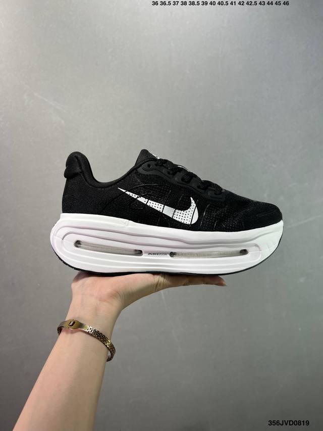 公司级Nike Vomero Premium 耐克 舒适减震防滑 低帮跑步鞋 全掌Reactx泡绵中底 前掌和后跟还配备了Air Zoom气垫单元 据说跑起来更