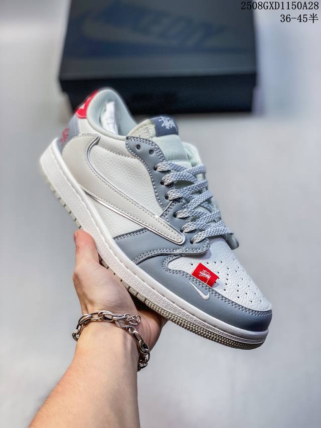 海外爆款限量发售！Travis Scott X Fragment Design X Jordan Air Jordan 1 Low Og Sp “斯图西联名 白