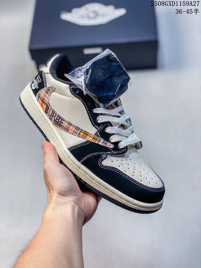 海外爆款限量发售！Travis Scott X Fragment Design X Jordan Air Jordan 1 Low Og Sp “巴宝莉联名 黑