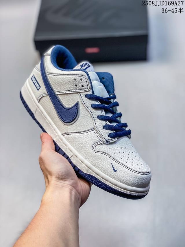 真标 耐克 Nike Sb Dunk Low Pro 男女款运动鞋复古板鞋。采用柔软织物鞋面，经久耐穿，塑就如元年款 Dunk 般的复古质感。鞋头透气孔，搭配鞋