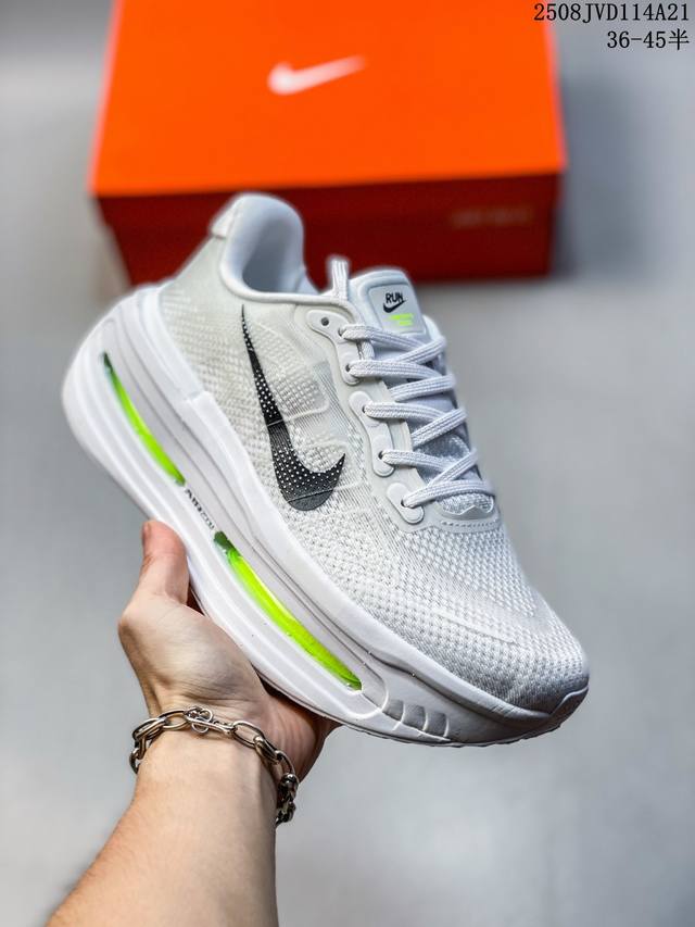 公司级Nike Vomero Premium 耐克 舒适减震防滑 低帮跑步鞋 全掌Reactx泡绵中底 前掌和后跟还配备了Air Zoom气垫单元 据说跑起来更