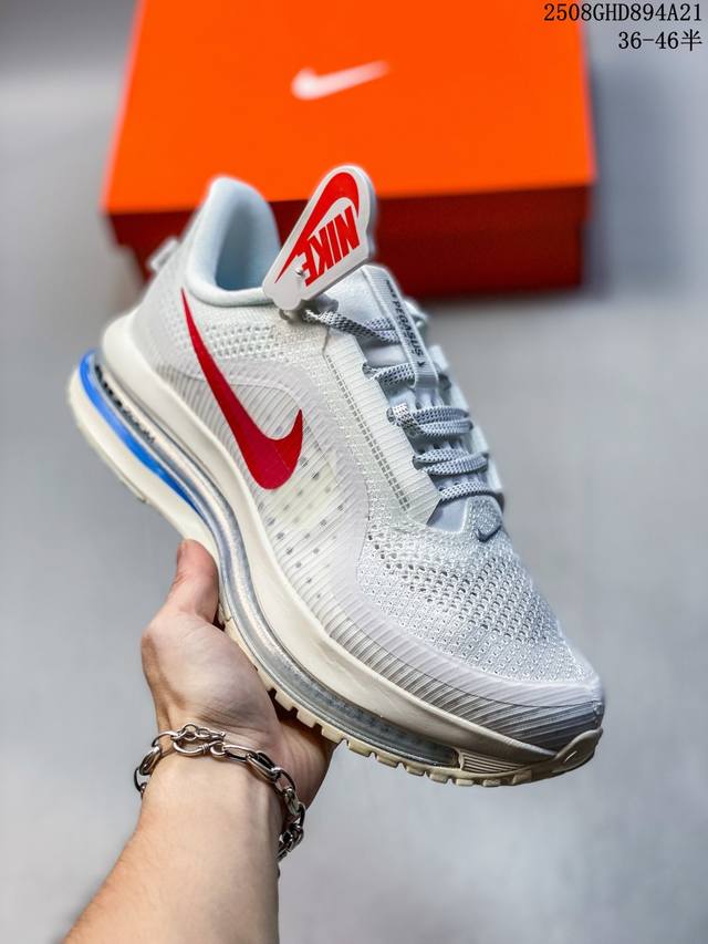 公司级Nike Pegasus Premium 减震防滑耐磨透气 低帮 跑步鞋 兼顾迅疾外观和稳固脚感 后跟覆面和中足动态支撑巧妙融合 缔造稳定顺畅的迈步体验