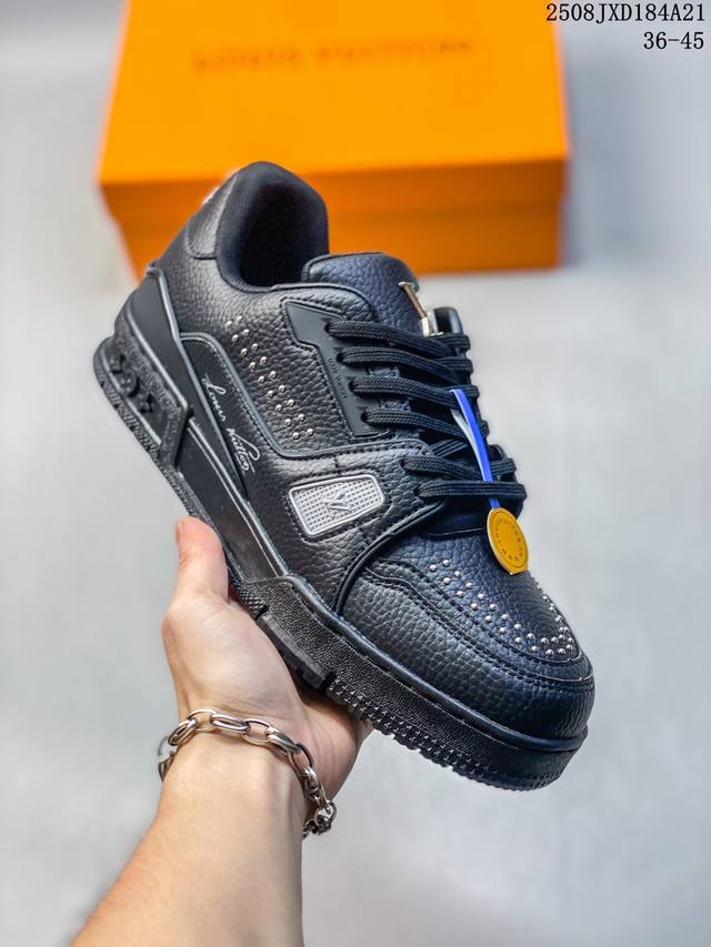 全新Lv路易威登Louis Vuitton Trainer Sneaker Low休闲运动文化百搭板鞋 编码：01Jvd368A02 尺码：如图 编码：08Jx