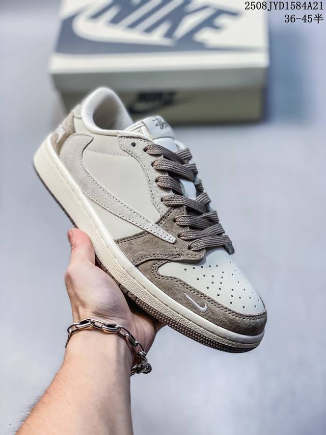 Travis Scott X Fragment Design X Jordan Air Jordan 1 Low Og Sp “蛇年限定 蛇鳞红勾” 多方联名合