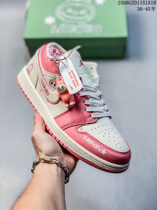 海外爆款限量发售！Nike Jordan Air Jordan 1“玫粉拉布布” 高端定制 低帮 复古 减震 防滑 耐磨 篮球鞋 定制鞋盒 大厂纯原品质出货 超