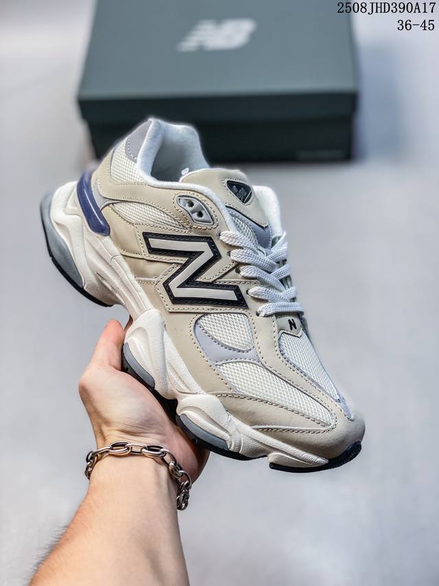 Joe Freshgoods X New Balance Nb9060 联名款 复古休闲运动慢跑鞋 鞋款灵感源自设计师本人对夏日的怀日回忆。鞋面大身由空间双格及