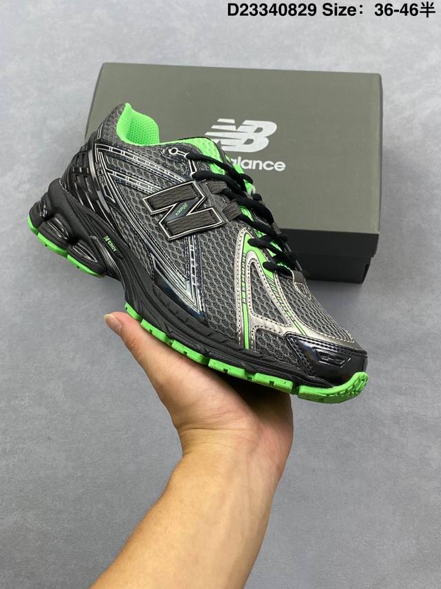 New Balance M1906Ri Nb宝藏老爹鞋款，复古元素叠加，质感超级棒，楦版型材料细节做工精细，货如实拍图 作为Nb最经典的档案鞋型之一，与 2一样