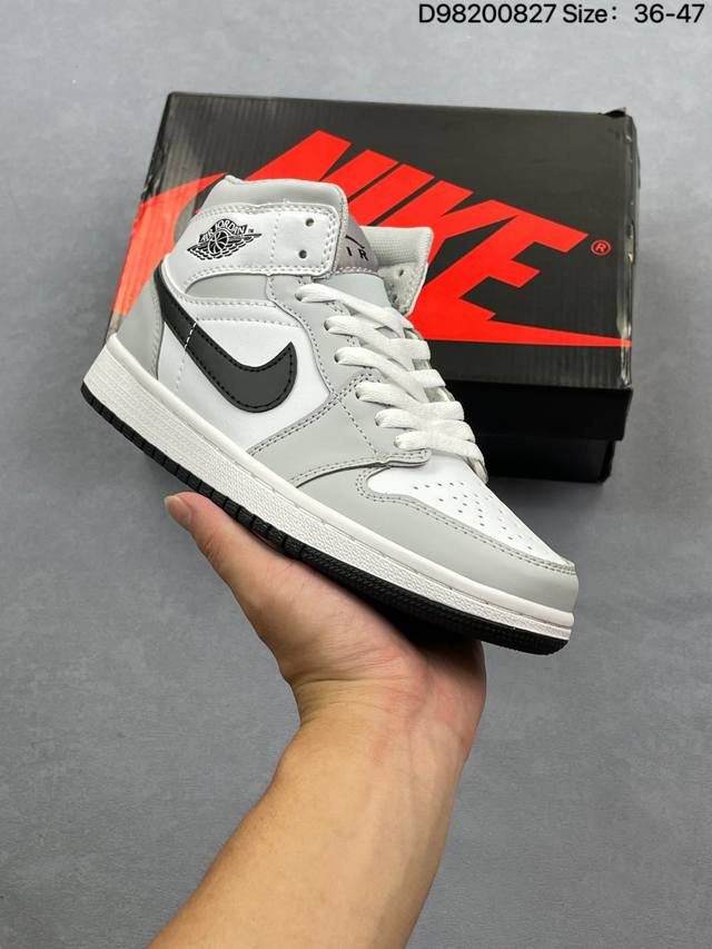 Air Jordan 1 Mid ”Grey Sail“ 中帮 灰白小Dior2.0 Aj1 乔丹1代 Aj1 乔1 中邦 灰白2.0 烟灰2.0 乔丹篮球鞋系