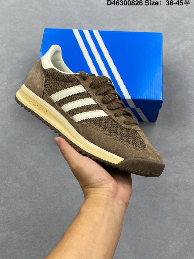 Adidas Originals Sl 72 Rs休闲防滑耐磨低帮板鞋 经典低帮设计和橡胶外底，采用马毛鞋面， 搭载着 Ecotex 鞋舌，更添质感，Eva 中