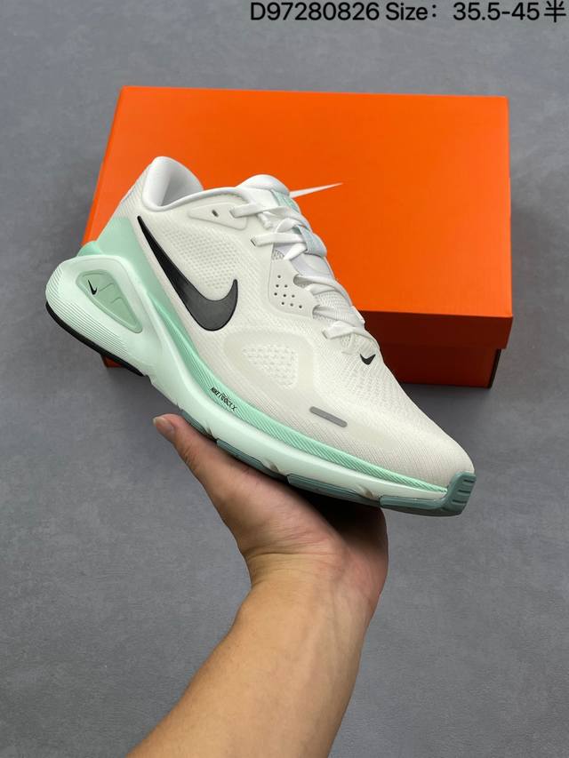 耐克 Nike Zoomstructure 26运动舒适减震防滑耐磨低帮碳板训练跑步鞋男女款厚底增高老爹运动鞋，这款跑鞋专为热爱跑步、追求稳定与缓震效果的跑者精