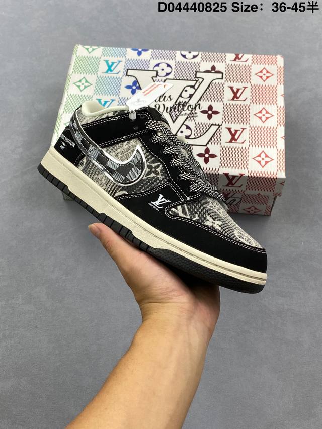 耐克Nike Sb Dunk Low 扣篮系列 复古低帮休闲运动滑板板鞋。采用脚感柔软舒适Zoomair气垫，有效吸收滑板等极限运动在落地时带来的冲击力，为街头