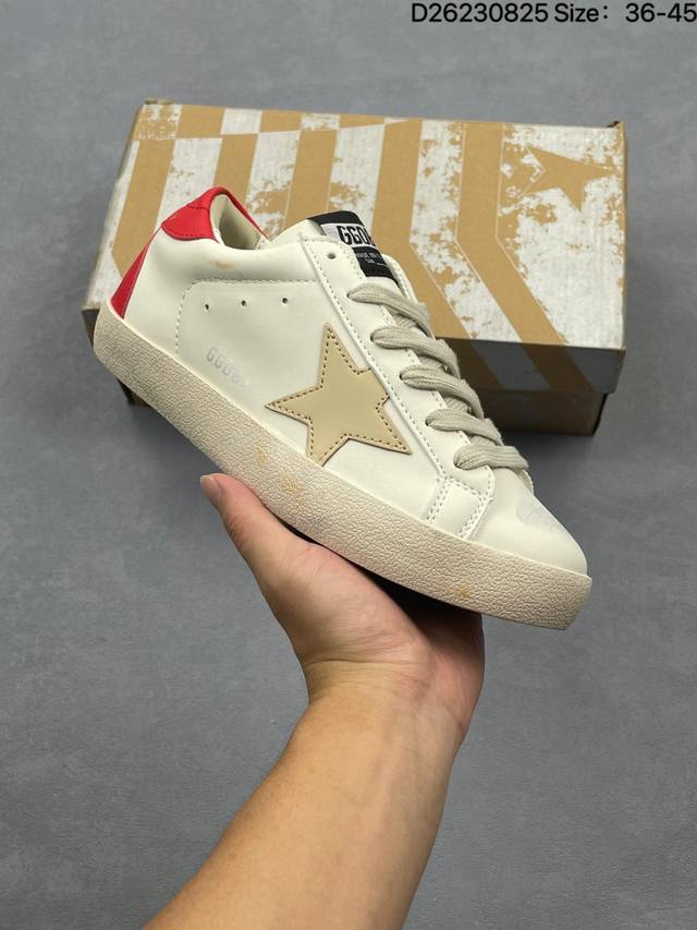 Ggdb Golde Goose Super Star系列小脏运动鞋 官方新款 火爆全网各路明星纷纷上脚，头层公司级小脏鞋，完美精细做工，全手工打磨做旧，自带3