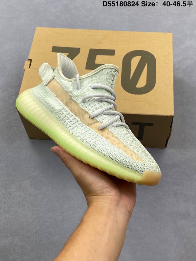 特价阿迪达斯 Adidas 阿迪椰子350V2 美洲限定 货号：Eg7490 尺码：如图 Id：D55 824 Clay” 美洲限定 这双鞋在设计上依旧以 St