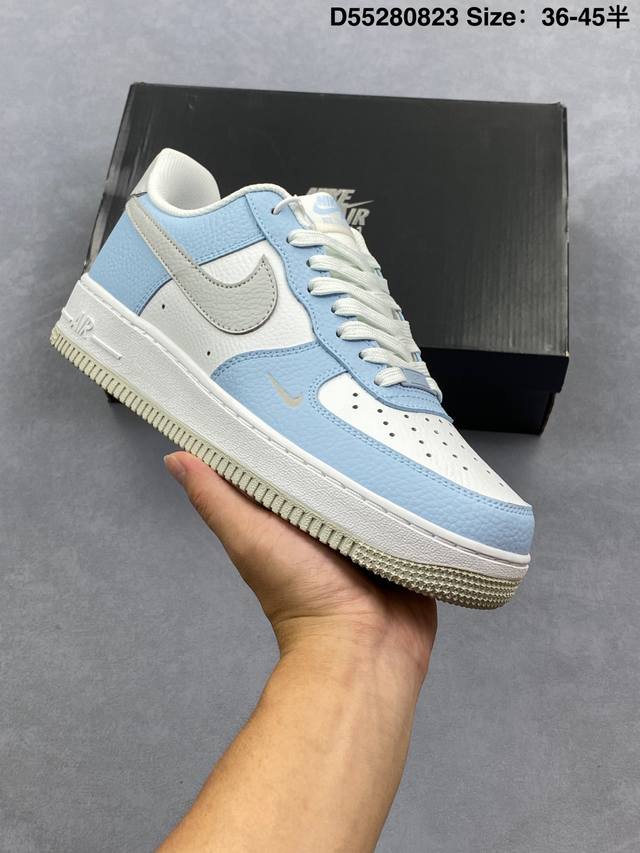 Nike 耐克 原楦原纸版数据开发版型，采用硬质荔枝纹牛剖革鞋面材质，内置全掌Air Sole气垫耐克Nike Air Force 1’07 Low Light