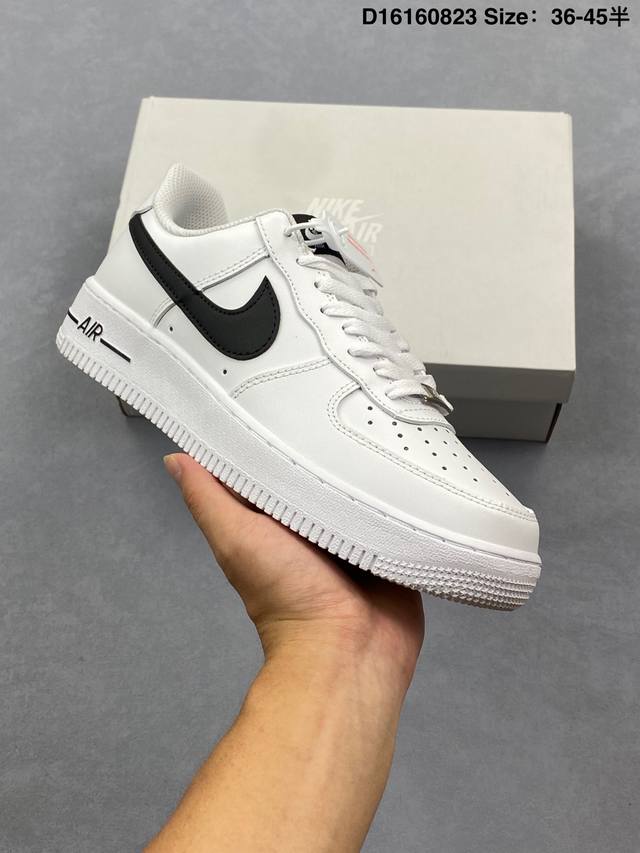 真标耐克Nike Air Force 7 Lx 空军一号低帮百搭休闲运动板鞋。柔软、弹性十足的缓震性能和出色的中底设计，横跨复古与现代的外型结合，造就出风靡全球