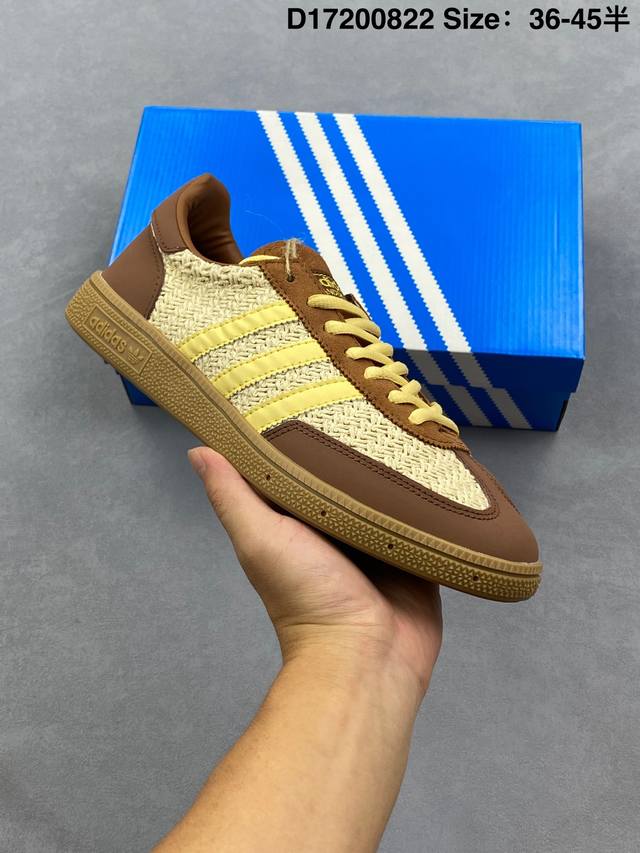 新品上市实拍 Adidas Samba Og 桑巴德迅板鞋立体Samba烫金Logo 区别市场一切版本 针车走线 冲孔均为最高标准打造 后跟港宝材料定型 反口弧