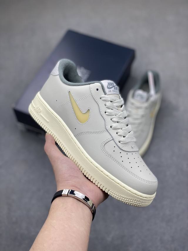 工厂P套现 福利特价 原本地200版本 Nk Air Force 1’07 Low Retro”Light Bone Pale Vanilla Jewel“空军