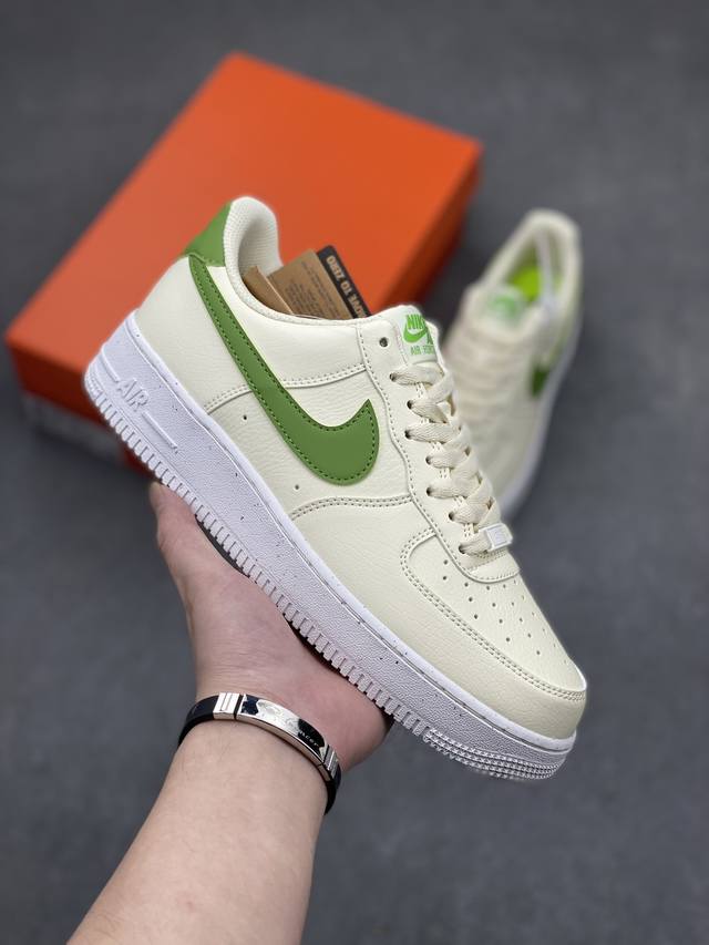 工厂P套现 福利特价 原本地200版本 Nike Air Force 1 '07 Low 空军一号低帮休闲板鞋 原楦头原纸板 清洁度完美 全掌内置蜂窝气垫 中底