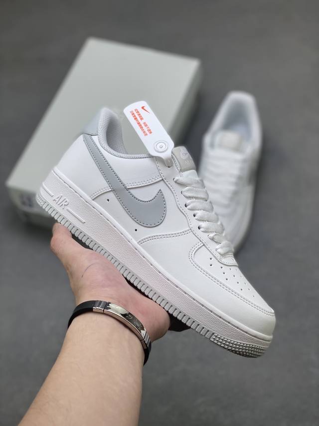 超级福利 核心放店 无敌性价比 最强销量性价比版本 Nk Air Force 1 空军 客供模具、原材料，原楦头纸板 防尘纸 原厂鞋带+Rfid环扣 平台专供版
