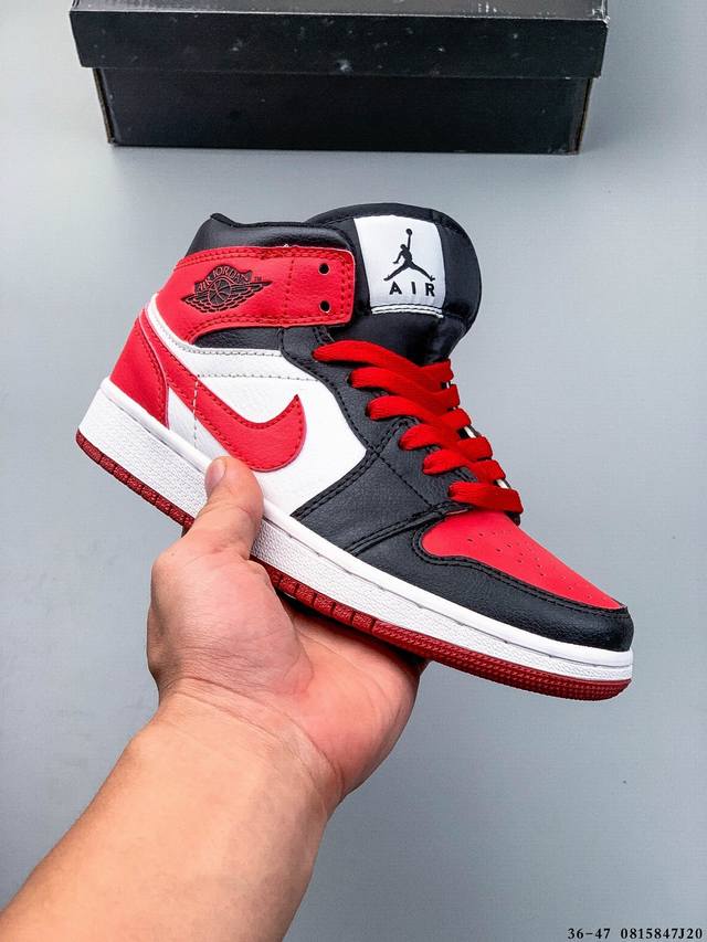 耐克Nike Air Jordan 1 Mid Aj1乔丹一代中帮经典复古文化休闲运动篮球鞋 0815847J20