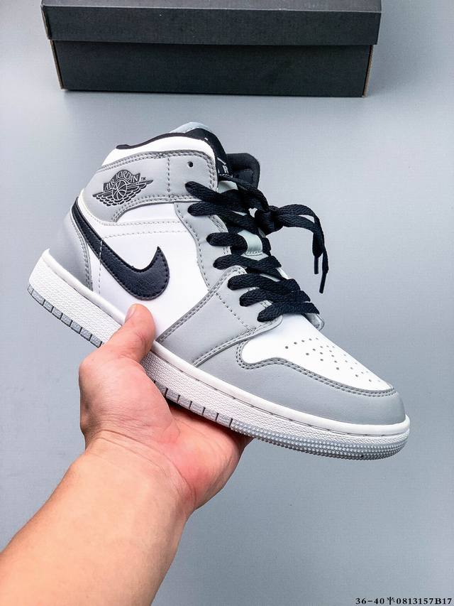 耐克Nike Air Jordan 1 Mid Aj1乔丹一代中帮经典复古文化休闲运动篮球鞋 0813157B17