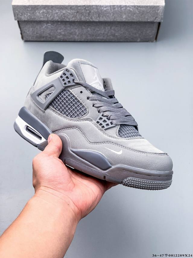 二层真标！Air Jordan 4 Aj4代中帮复古休闲运动文化篮球鞋。秉承轻量化的速度型篮球鞋设计思想完成设计，降低重量的同时提升舒适度，中底延续前作使用了分