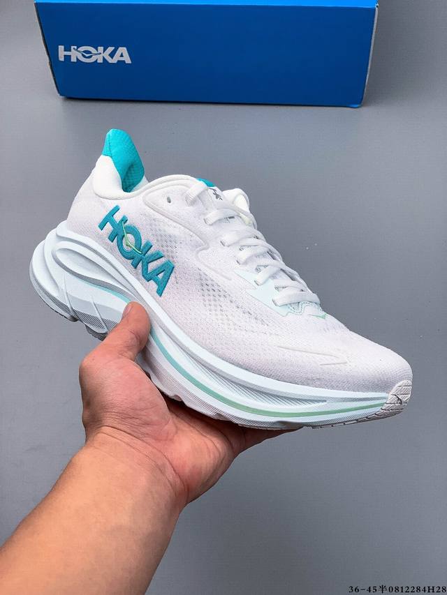 阿迪达斯 Adidas Originals Forum 84 Low Adv 低帮百搭潮流休闲运动板鞋。以复古篮球鞋的外形为基础，采用皮革拼接，简约百搭，更加贴