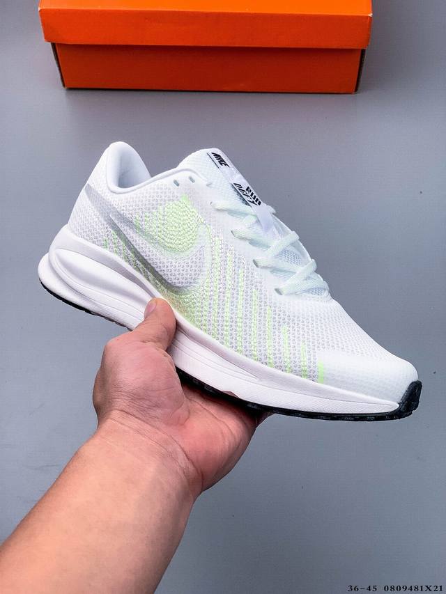 Nike Air Defy Run 1 网面织物 缓震运动鞋 兼顾迅疾外观和稳固脚感 后跟覆面和中足动态支撑巧妙融合 缔造稳定顺畅的迈步体验 0809481X2