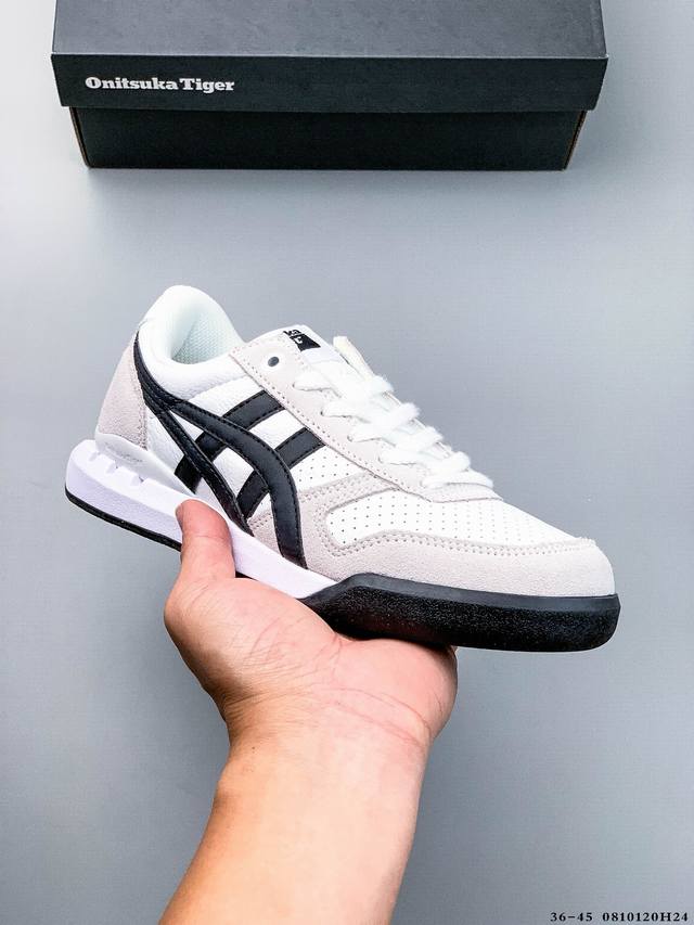 亚瑟士Asics Onitsuka Tiger Ultimate 81 Ex 40周年纪念款，鞋面采用头层皮＋反毛皮打造，从款式颜色造型上体现出追求舒适和细节的